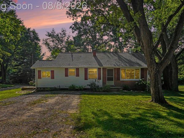 6440 Riverdale Road, Hamburg Township, Mi 48189