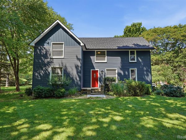 8880 Cedar Lake Road, Putnam Township, Mi 48169