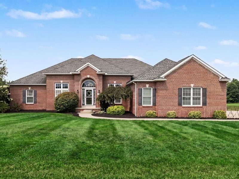 148 Connemara Drive, Granville, OH 43023 Photo 1