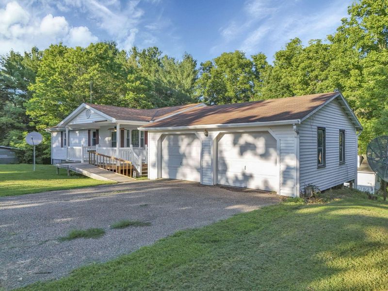 7970 Oak Hill Road NE, Bremen, OH 43107 Photo 2