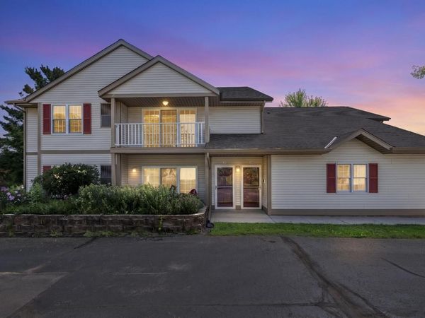 206 Bur Oak LANE, Unit C, Grafton, WI 53024