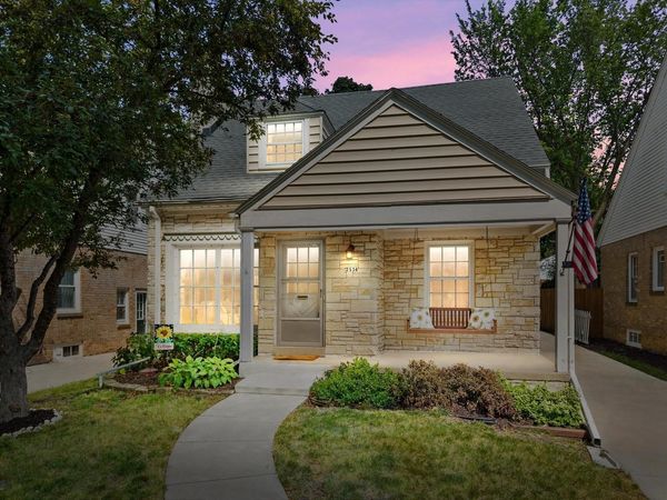 2534 N 67th STREET, Wauwatosa, WI 53213