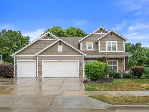 1809 Coldwater Creek DRIVE, Waukesha, WI 53188