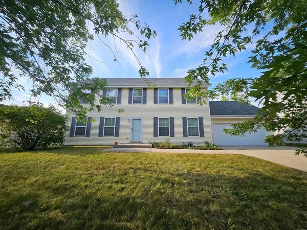 588 E Randy ROAD, Oak Creek, WI 53154