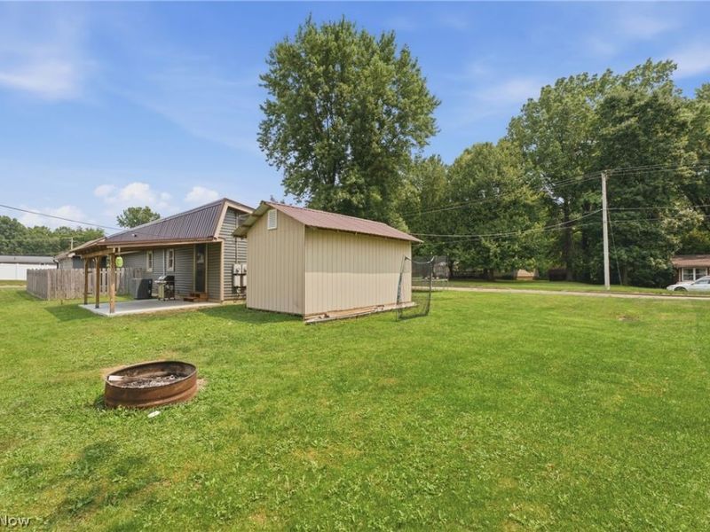 549 Mohican Street NE, Brewster, OH 44613 Photo 36
