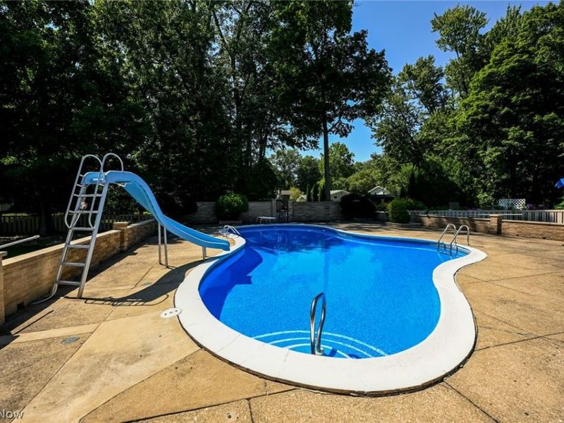 5014 Douglas Drive, North Olmsted, OH 44070 Photo 9