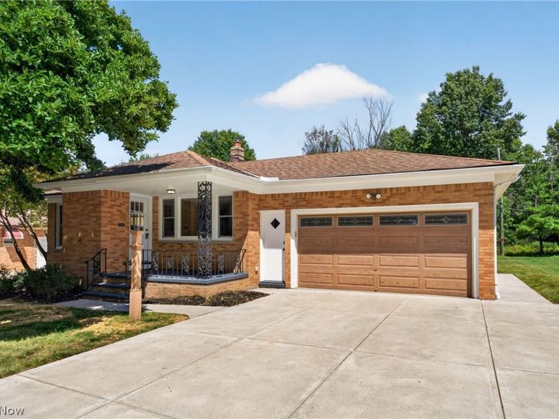 23543 Angela Drive, Warrensville Heights, OH 44128 Photo 2