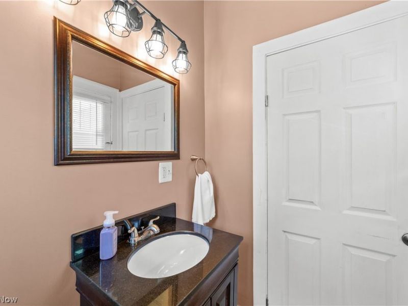 3000 Yorkshire Road, Cleveland Heights, OH 44118 Photo 15