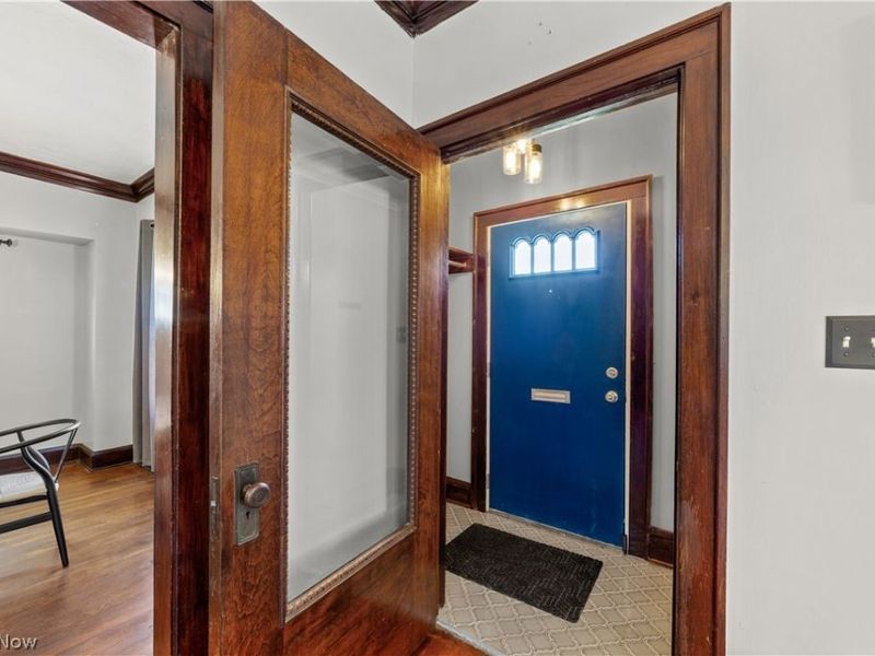 3000 Yorkshire Road, Cleveland Heights, OH 44118 Photo 2