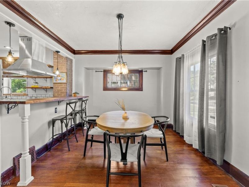 3000 Yorkshire Road, Cleveland Heights, OH 44118 Photo 8