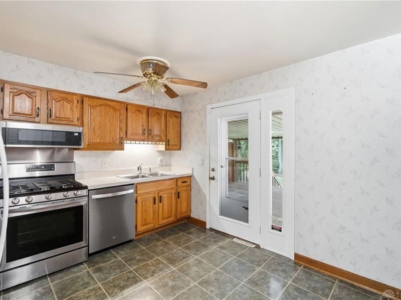 2516 Garrison Drive, Colerain Township, OH 45231 Photo 13