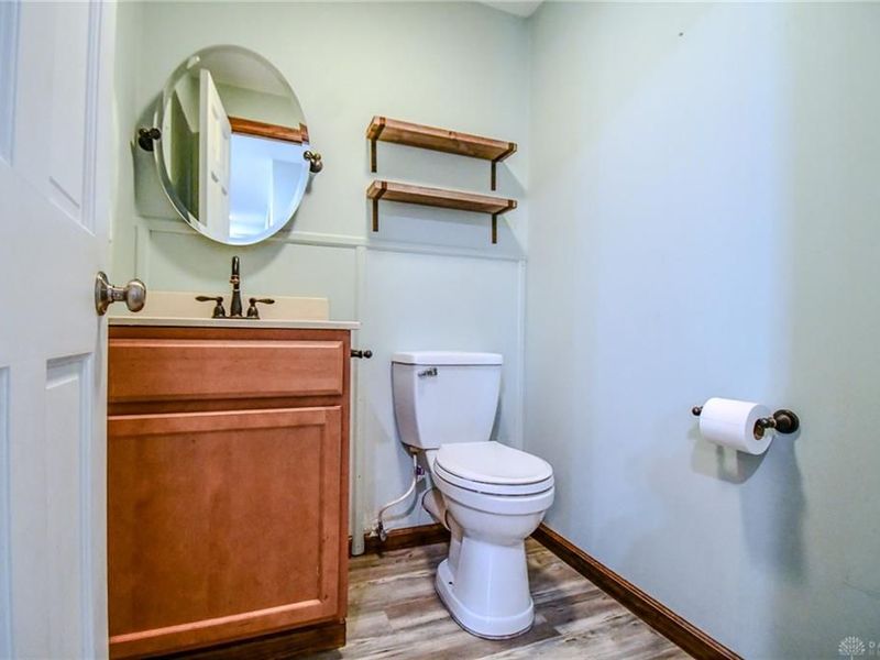 7240 Stonehurst Drive, Huber Heights, OH 45424 Photo 12