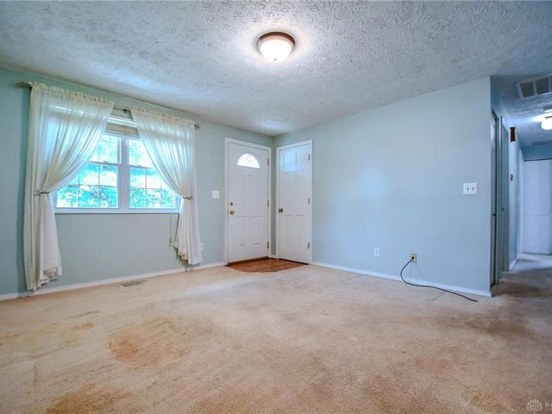 7240 Stonehurst Drive, Huber Heights, OH 45424 Photo 18