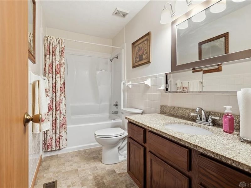 3023 Brixton Drive, Springfield, OH 45503 Photo 29