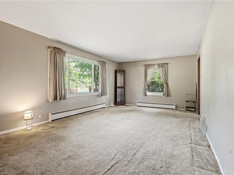 5890 Springfield Xenia Road, Springfield, OH 45502 Photo 10