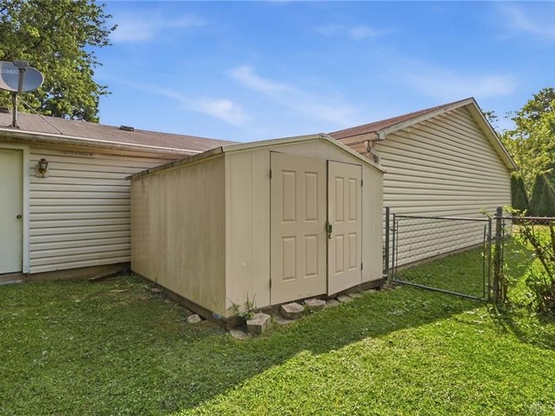 5890 Springfield Xenia Road, Springfield, OH 45502 Photo 47