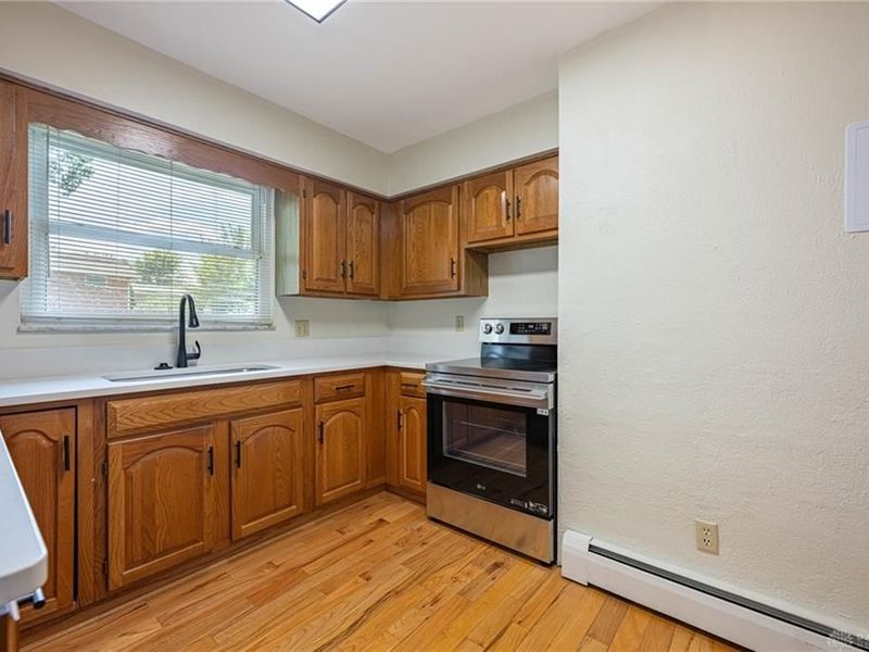 2518 Loris Drive, Miami Township, OH 45449 Photo 8