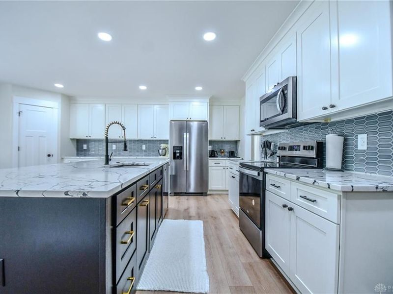 7337 Brandtvista Avenue, Huber Heights, OH 45424 Photo 7