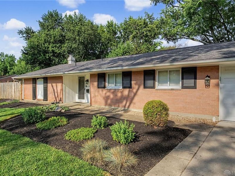 5113 Glenmina Drive, Kettering, OH 45440 Photo 1