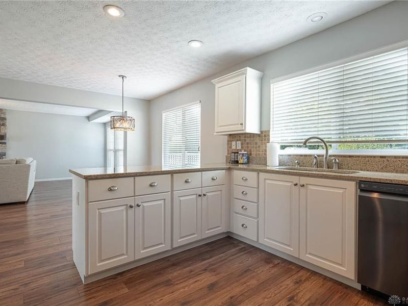 2055 Rosina Drive, Miamisburg, OH 45342 Photo 10