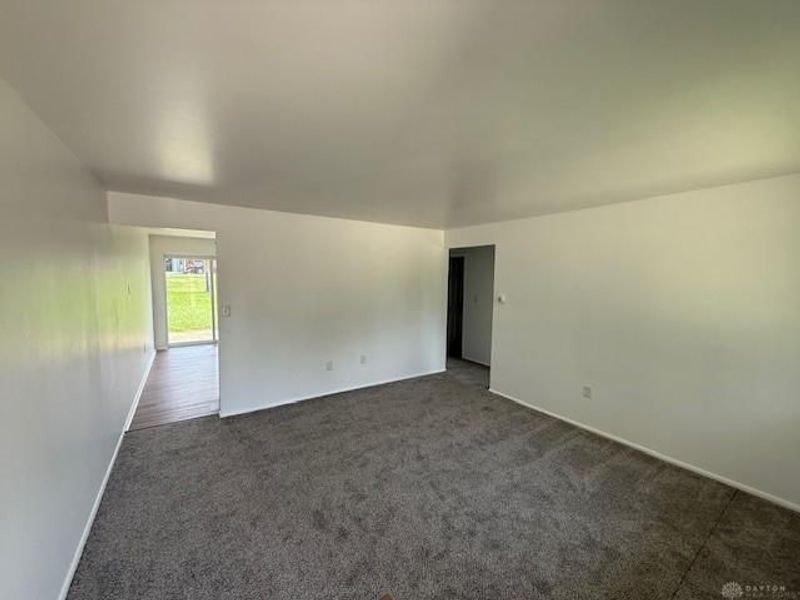 5490 Bellefontaine Road, Huber Heights, OH 45424 Photo 5
