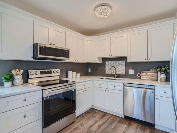 6800 E Tennessee Avenue, Unit 613, Denver, CO 80224