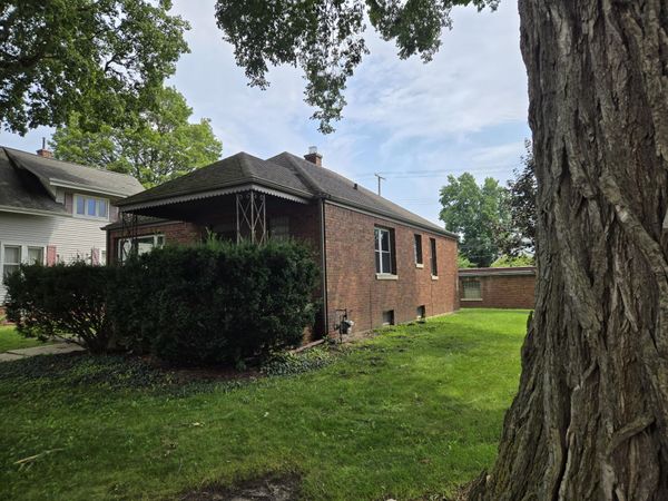 259 W Jefferson Street , Valparaiso, IN 46383