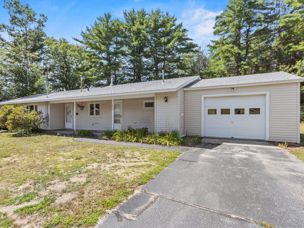 220 Congress Circle , Topsham, ME 04086