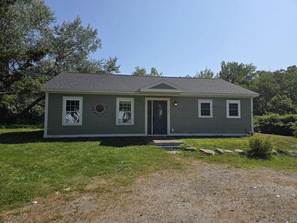 59 Mt Ephraim Road , Searsport, ME 04974