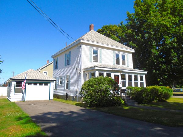 1 Hollingsworth Street , Winslow, ME 04901