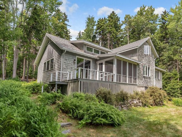 26 Springettes Road, Chebeague Island, ME 04017