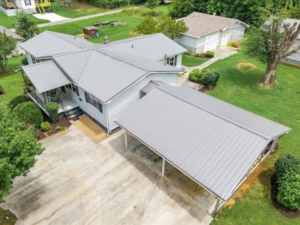 107 Georgia Avenue , Etowah, TN 37331
