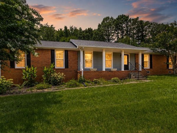 127 Sam Davis Dr , Springfield, TN 37172