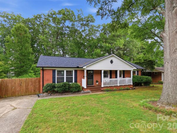 3628 Winterfield Place, Charlotte, NC 28205