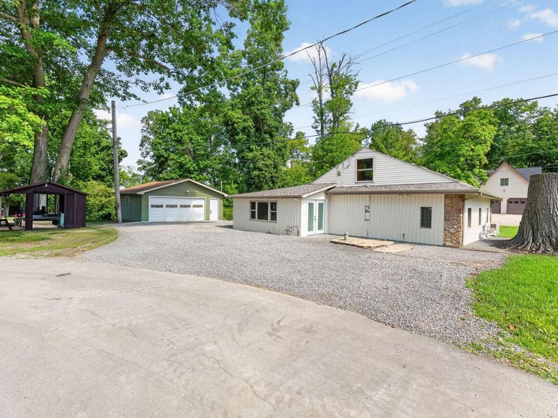 9885 Blackhawk Drive, Huntsville, OH 43324 Photo 13