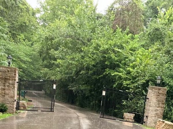 3503 Hawthorne Ridge Drive , Fenton, MO 63025