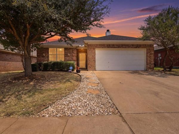 213 Sardius Boulevard, Granbury, TX 76049