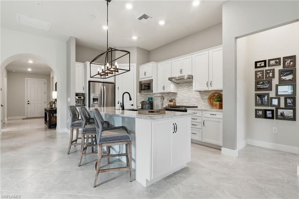8877 Horned Lark Dr, Naples, FL 34120 Photo