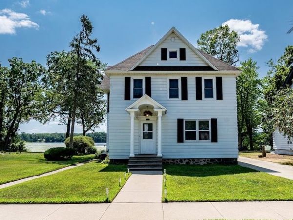 280 Lake Avenue, Montello, WI 53949