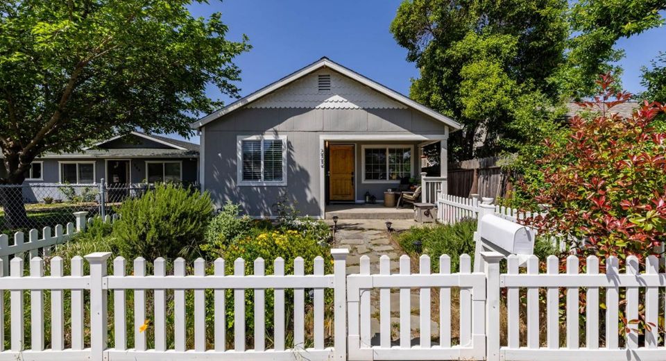 222 D St, Lincoln, CA 95648 Photo