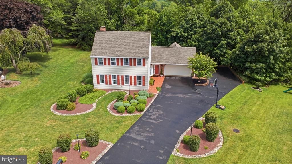113 HAYHURST COURT, HOLLAND, PA 18966