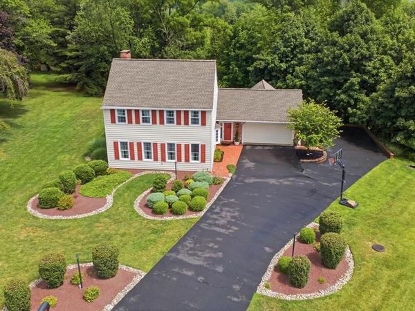 113 HAYHURST COURT, HOLLAND, PA 18966