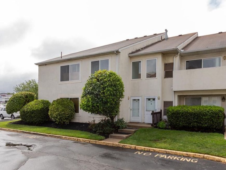 9200 00 Blue Grass Road, Unit E86, Philadelphia, PA 19114 Main Photo