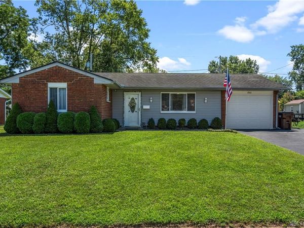 1901 Connecticut Drive, Xenia, OH 45385