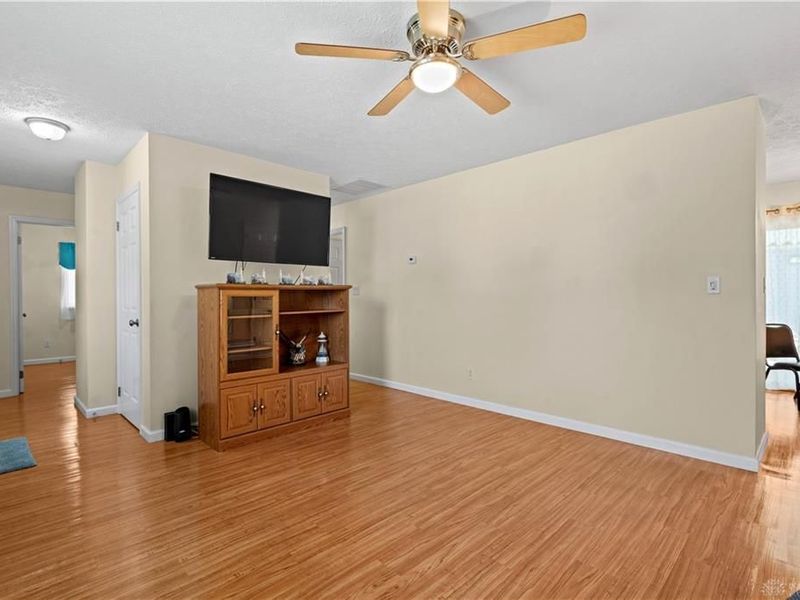 1901 Connecticut Drive, Xenia, OH 45385 Photo 8