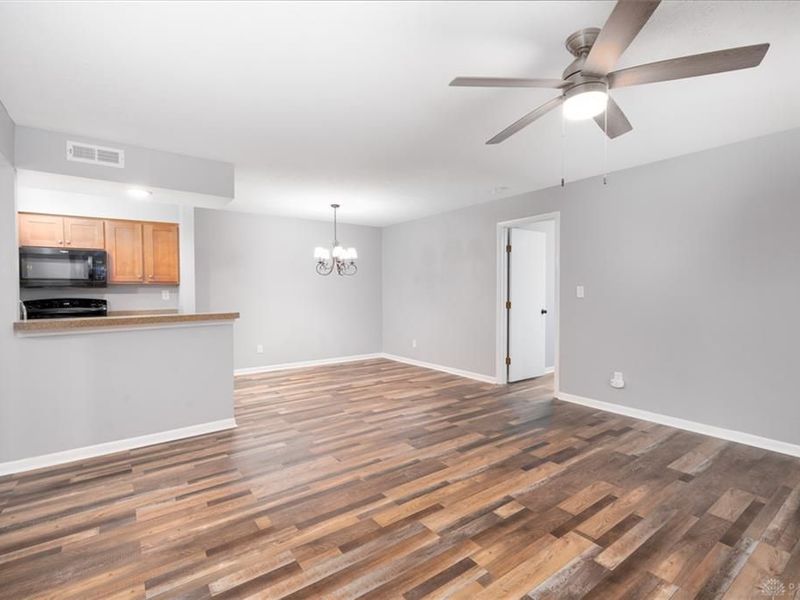 1320 Hollow Run, Unit 2, Washington Township, OH 45459 Photo 7