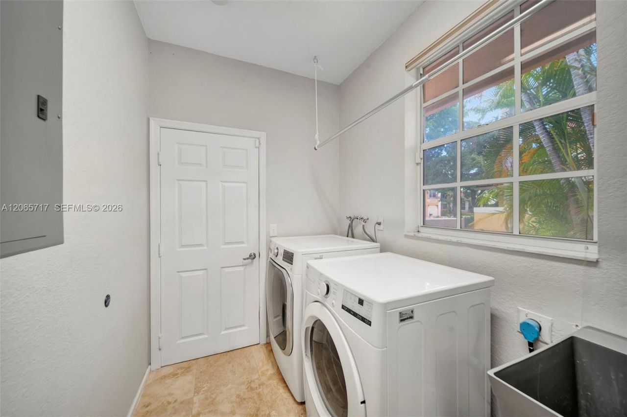 12127 NW 9th Dr, Coral Springs, FL 33071 Photo