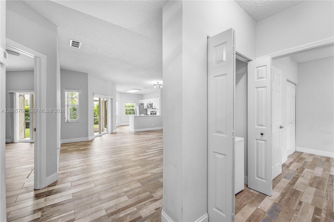 6649 Via Regina , Unit #, Boca Raton, FL 33433 Photo