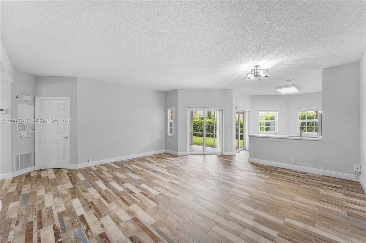 6649 Via Regina , Unit #, Boca Raton, FL 33433 Photo