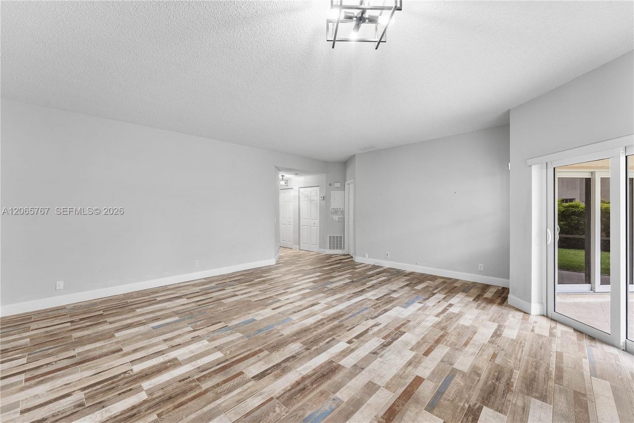 6649 Via Regina , Unit #, Boca Raton, FL 33433 Photo